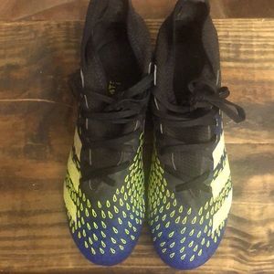 Adidas Predator Freak Soccer Cleats- Youth(Boys or Girls)